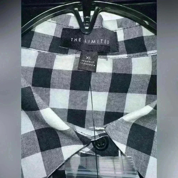 The Limited Button Down Shirt | Black/White Plaid | Lightweight | XL | NWT - Picture 4 of 4